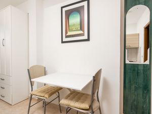 22095185-Ferienwohnung-2-Rovinj-300x225-1