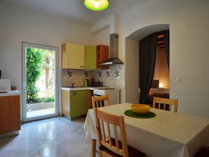 23574223-Ferienwohnung-3-Rovinj-300x225-1