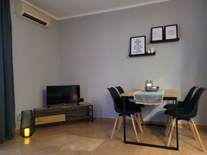 23589245-Ferienwohnung-3-Rovinj-300x225-2