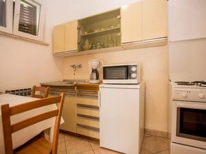 23961578-Ferienwohnung-2-Rovinj-300x225-2