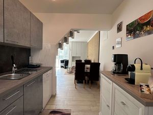 24015794-Ferienwohnung-4-Rovinj-300x225-5