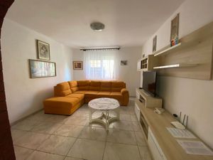 24016614-Ferienwohnung-3-Rovinj-300x225-1