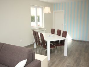 23927371-Ferienwohnung-6-Rovinj-300x225-4