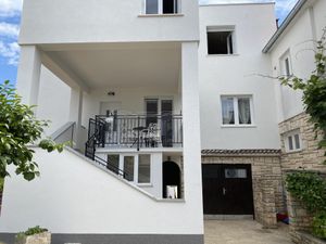 22349827-Ferienwohnung-4-Rovinj-300x225-1