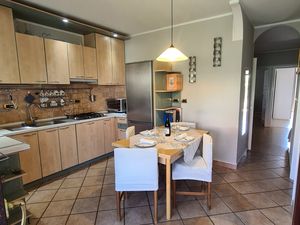 23933633-Ferienwohnung-6-Rovinj-300x225-3