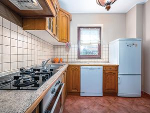 23733118-Ferienwohnung-6-Rovinj-300x225-5