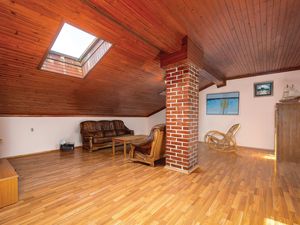 23727956-Ferienwohnung-5-Rovinj-300x225-4