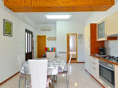 Ferienwohnung für 4 Personen (46 m²) in Rovinj 1/10