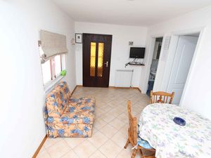 23999938-Ferienwohnung-3-Rovinj-300x225-5