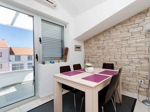 24031863-Ferienwohnung-4-Rovinj-300x225-3