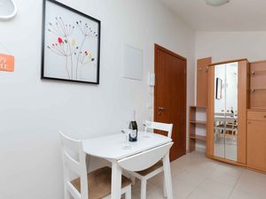 24032500-Ferienwohnung-2-Rovinj-300x225-3