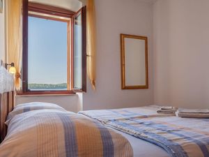 692698-Ferienwohnung-4-Rovinj-300x225-4