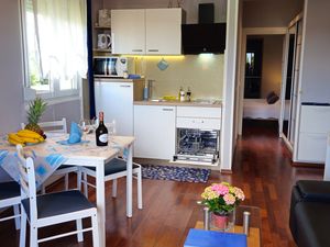 21755691-Ferienwohnung-4-Rovinj-300x225-3