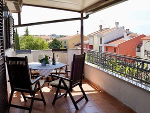 23933632-Ferienwohnung-6-Rovinj-300x225-0