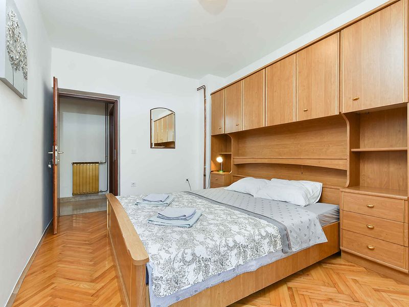 24054507-Ferienwohnung-6-Rovinj-800x600-2