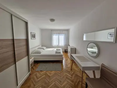 Ferienwohnung für 5 Personen (70 m²) in Rovinj 1/10