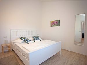 23996921-Ferienwohnung-2-Rovinjsko Selo-300x225-3