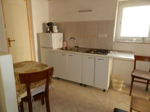 23943920-Ferienwohnung-2-Rovinjsko Selo-300x225-1