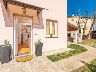 Ferienwohnung für 6 Personen (42 m²) in Rovinjsko Selo 7/10