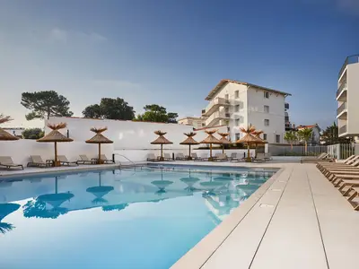 PoolOfHouse