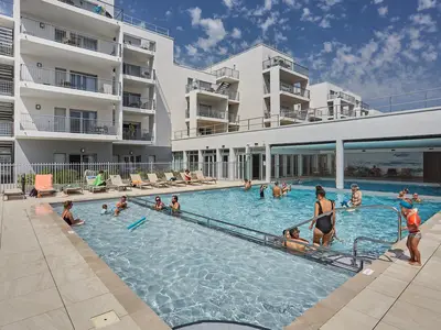 PoolOfHouse