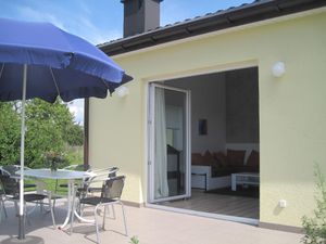 Ferienwohnung für 6 Personen (85 m²) in Rozwarowo