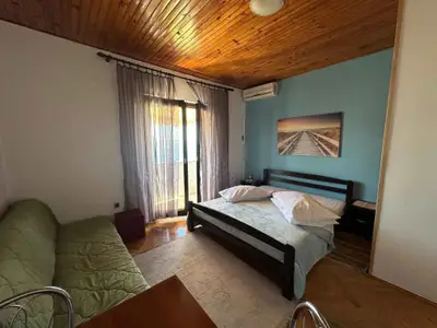 Ferienwohnung für 3 Personen (16 m²) in Rtina 9/10
