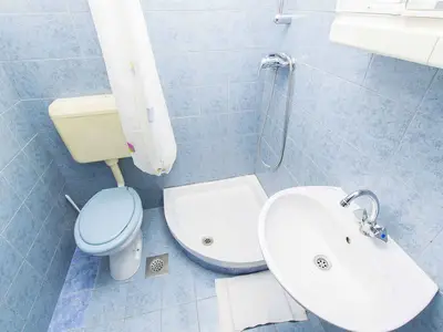 Ferienwohnung für 5 Personen (36 m²) in Rtina 9/10