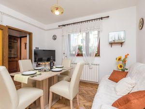 23737802-Ferienwohnung-4-Rubeši-300x225-2