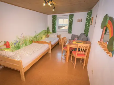 Schlafzimmer 2