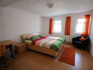 18366523-Ferienwohnung-5-Rudolstadt-300x225-1