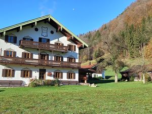 238895-Ferienwohnung-6-Ruhpolding-300x225-2