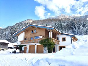 5518981-Ferienwohnung-5-Ruhpolding-300x225-2