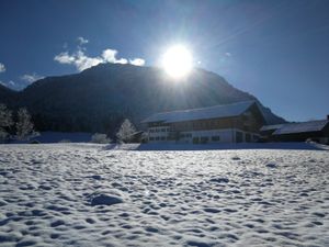 19100325-Ferienwohnung-2-Ruhpolding-300x225-1