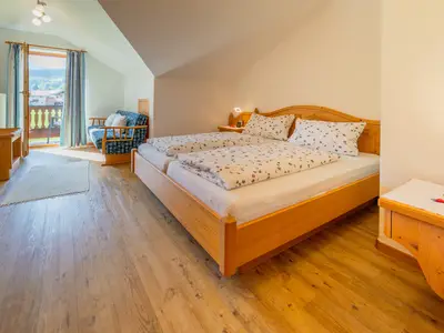 Schlafzimmer mit Balkon