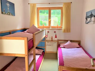 Schlafzimmer 2
