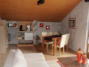 72524-Ferienwohnung-4-Ruhpolding-300x225-2