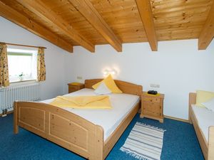 72560-Ferienwohnung-5-Ruhpolding-300x225-5