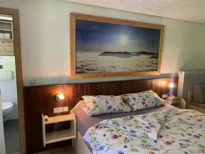 Geräumiges Schlafzimmer