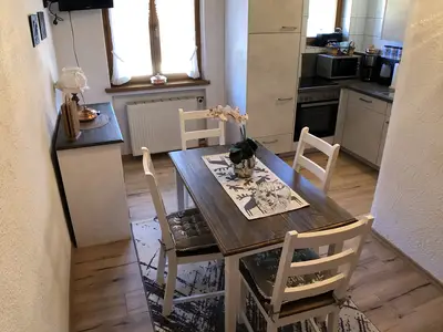 Küche mit Essbereich