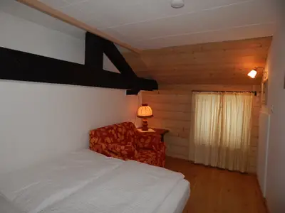 Schlafzimmer 2