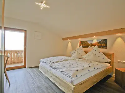 Schlafzimmer 1 mit Balkon