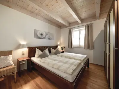 Schlafzimmer  2