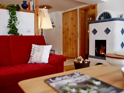 Wohnzimmer mit Kamin