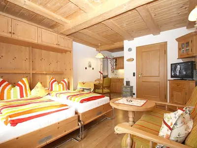 Appartement 3 - Ausgeklapptes Schrankbett