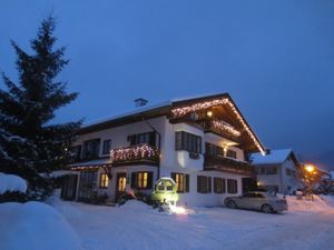 17740686-Ferienwohnung-6-Ruhpolding-300x225-1