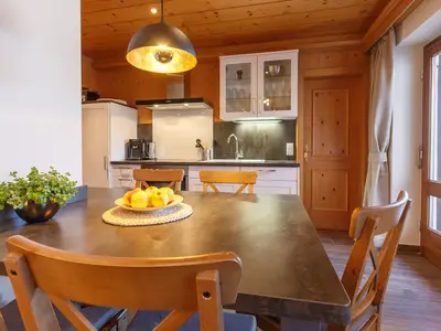 Essbereich und Küche Fewo Hochfelln