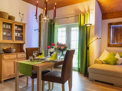 Modern alpenländischer Style kombiniert mit altem Küchenbuffet vom Langerbauerhof