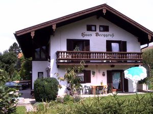 7468357-Ferienwohnung-3-Ruhpolding-300x225-3