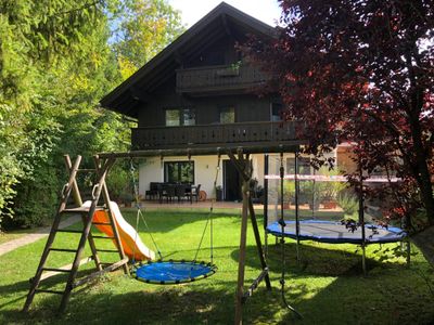 Spielplatz im Garten für unsere kleinen Gäste